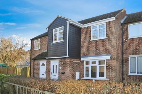 3 bedroom terraced house for sale, Peggotty Close, Chelmsford, CM1