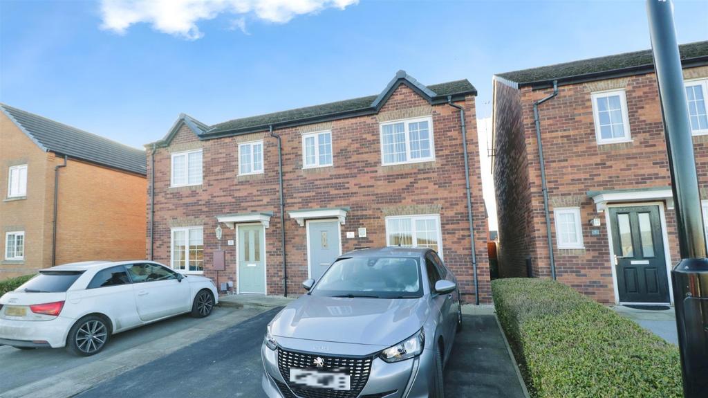 Buzzard Avenue, Mexborough 3 bed semidetached house for sale £180,000