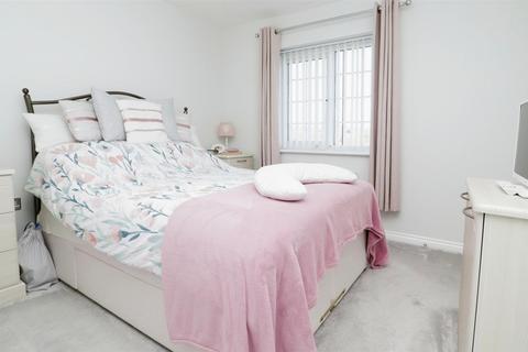 5 Buzzard Avenue, Mexborough, S64 0NW