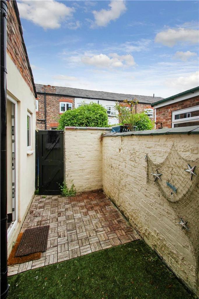 Courtyard Garden