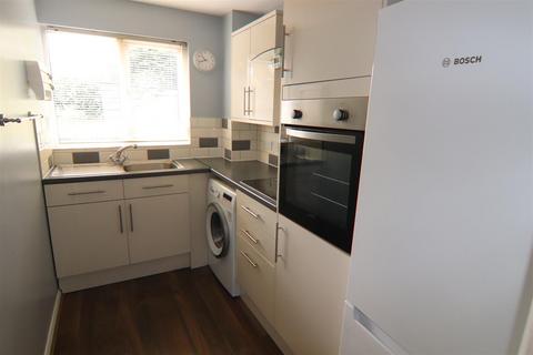 47 Taylor Close, Orpington, BR6 9UH