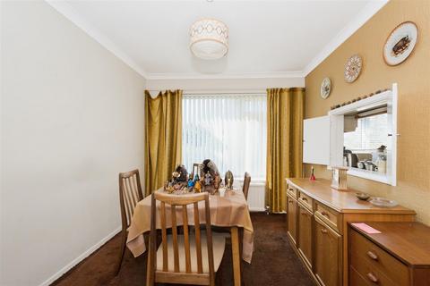 15 Warwick Close, Orpington, BR6 9DU
