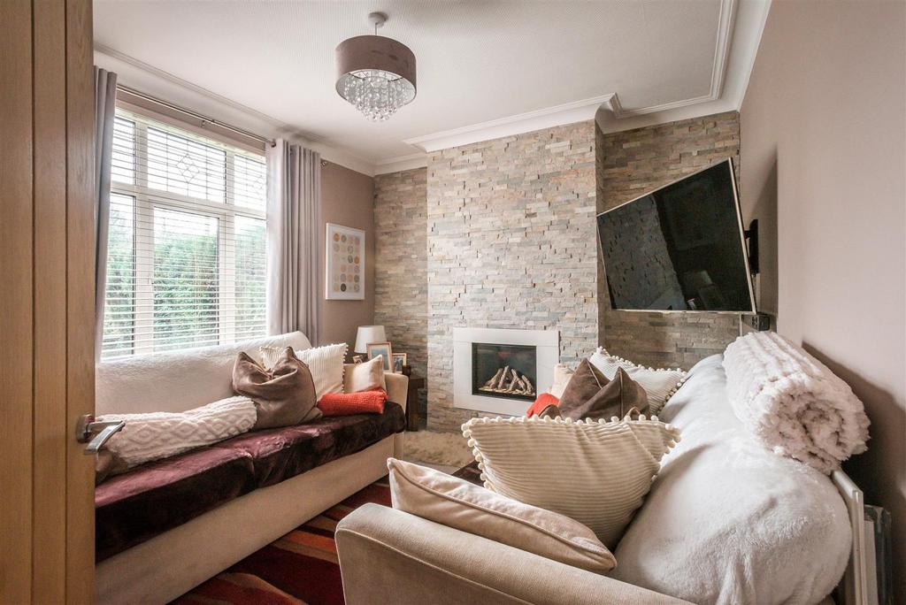 Bute Avenue,Brighouse 3 bed semidetached house for sale £289,950