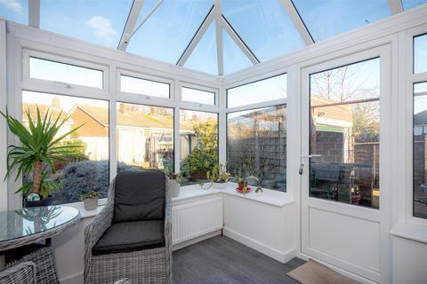 113 Oregon Square, Orpington, BR6 8BE