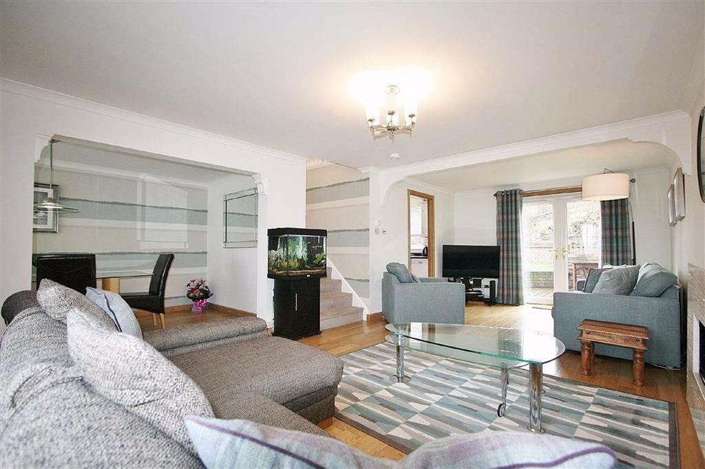 Pearson Avenue, Dennyloanhead, Bonnybridge FK4 3 bed detached house for