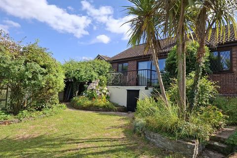 3 bedroom detached bungalow for sale, Elm Court, Lydney GL15