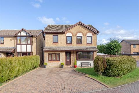 6 Blantyre Gardens, Cumbernauld, Glasgow, G68 9NJ