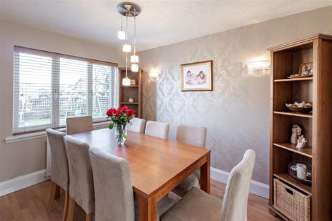 6 Blantyre Gardens, Cumbernauld, Glasgow, G68 9NJ