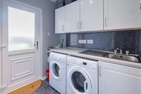 6 Blantyre Gardens, Cumbernauld, Glasgow, G68 9NJ