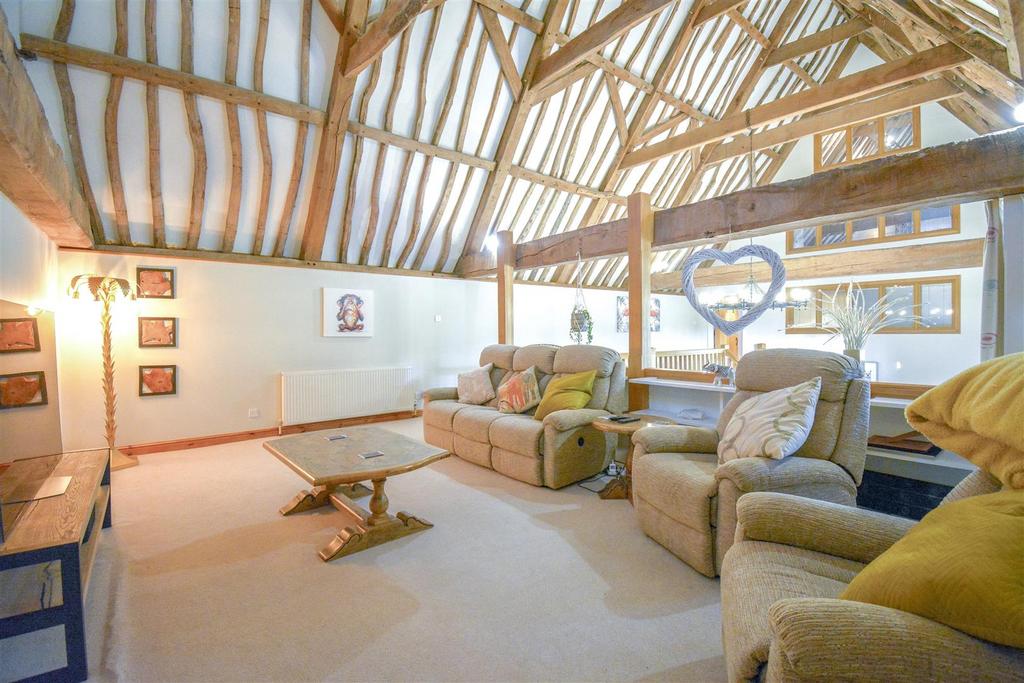 Banningham Road, Tuttington, Norwich 5 bed barn conversion for sale £