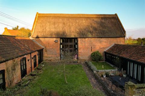 5 bedroom barn conversion for sale, Banningham Road, Tuttington, Norwich