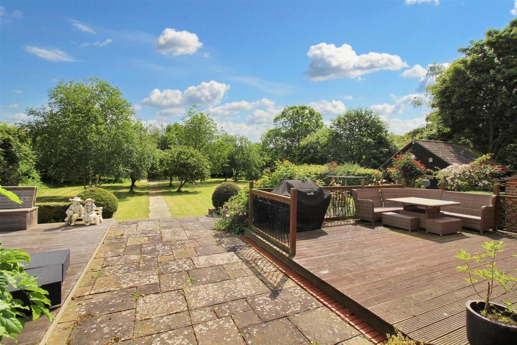 Banningham Road, Tuttington 5 bed barn conversion for sale £950,000