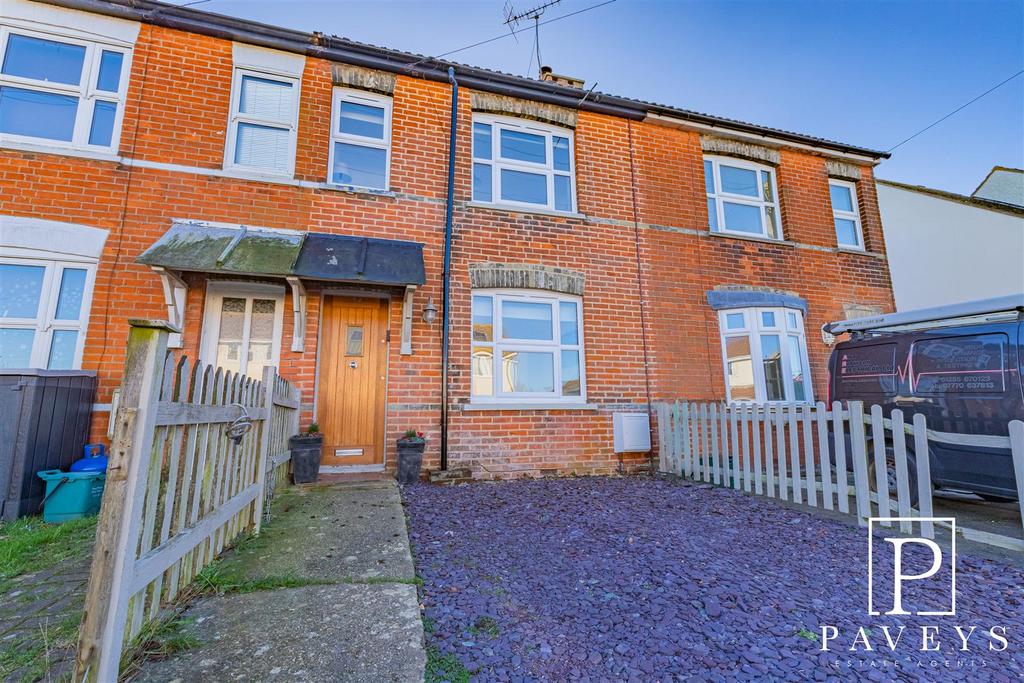 Pole Barn Lane, FrintonOnSea 2 bed terraced house for sale £299,999