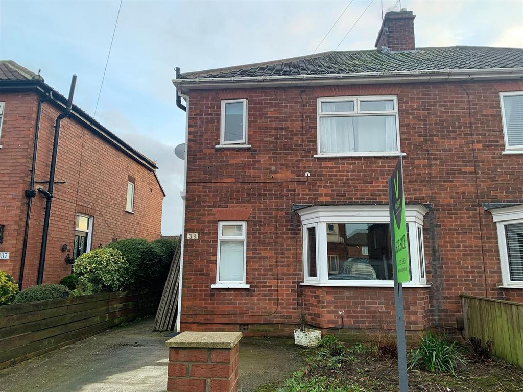 Latimer Road, Darlington 3 bed semidetached house for sale £153,000