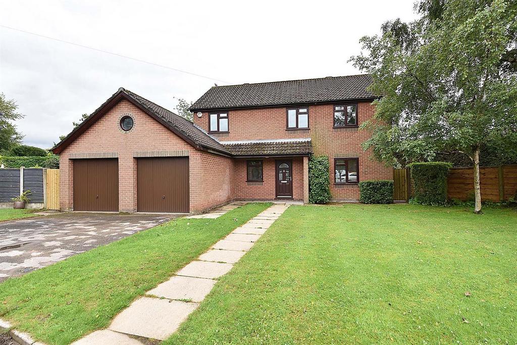 Old Farm Close, Macclesfield, Cheshire, SK10 3BX 4 bed detached house