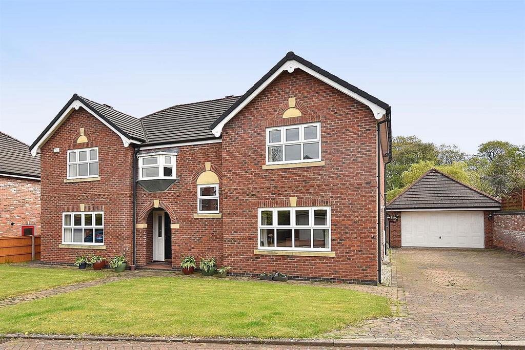 Walton Heath Drive, Macclesfield 5 bed detached house for sale £750,000