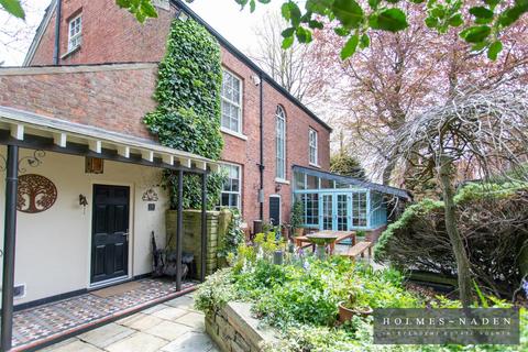 5 bedroom house for sale, Station Street, Macclesfield