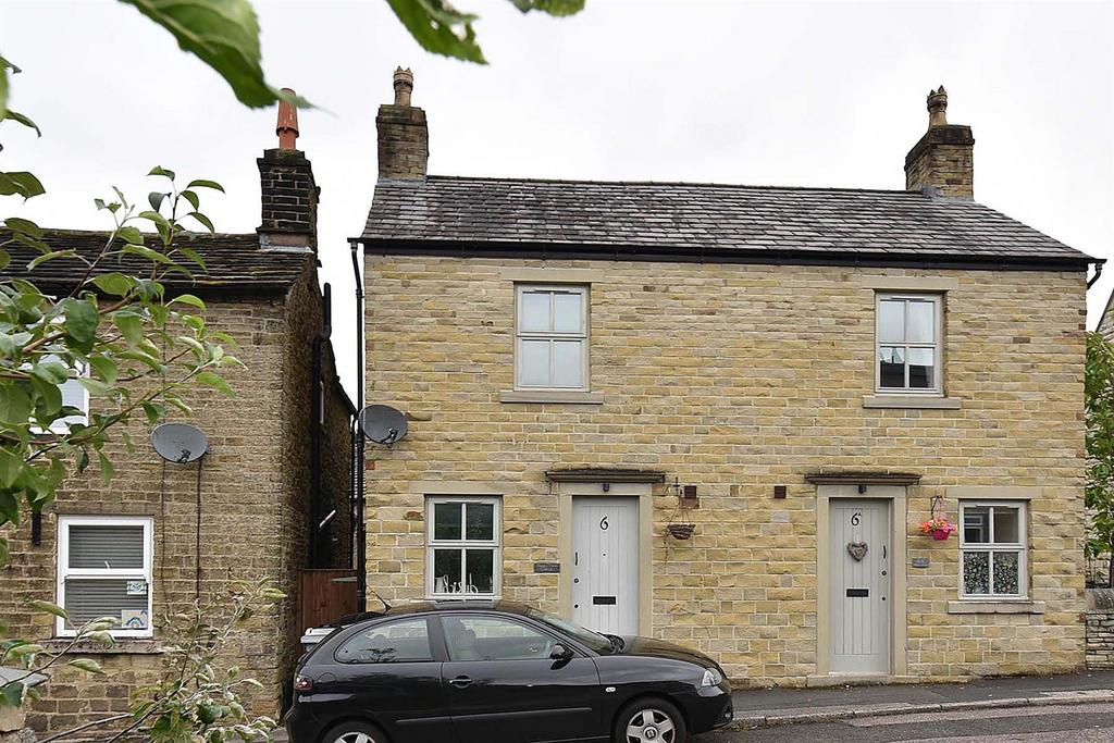 Lowther Street, Bollington, Macclesfield, SK10 5QQ 2 bed semidetached