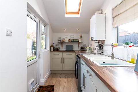 27 Abingdon Drive, Ruddington, Nottingham, NG11 6FX