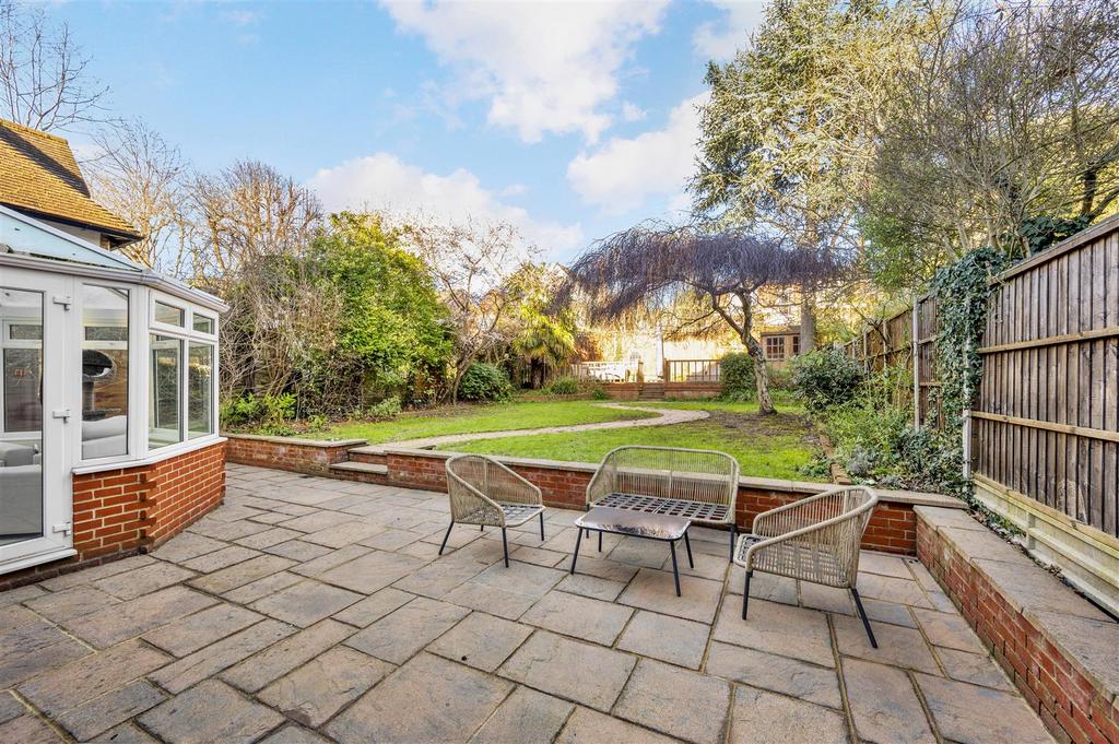 20 Melbury Gardens.jpg