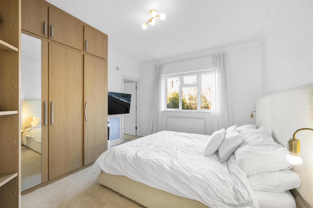 25 Melbury Gardens.jpg