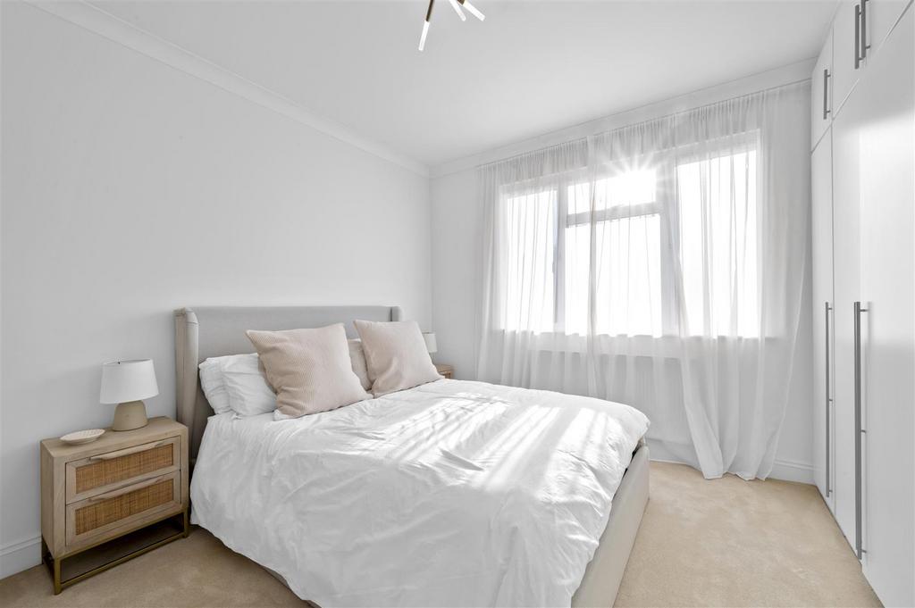 24 Melbury Gardens.jpg