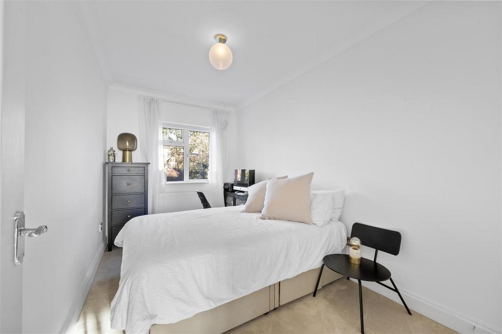 27 Melbury Gardens.jpg