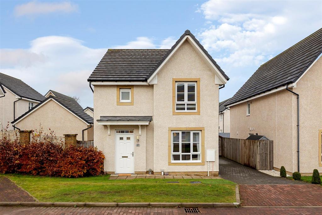 Smeaton Drive, Bonnybridge FK4 3 bed detached house for sale £239,995