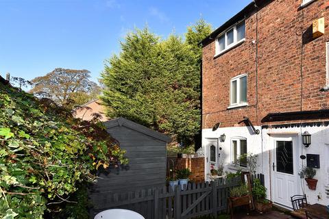 2 bedroom end of terrace house for sale, Bluebell Lane, Macclesfield