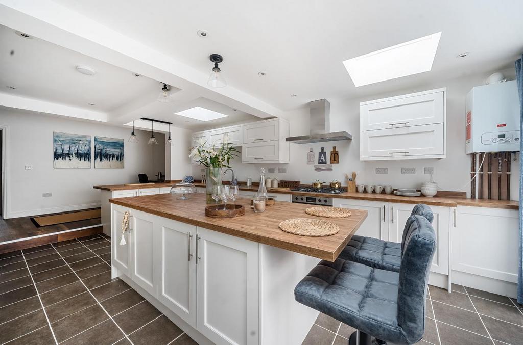 Kitchen iii.jpg