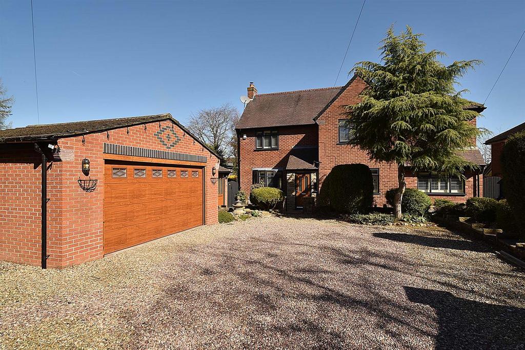 Ivy Lane, Macclesfield 5 bed detached house for sale £895,000