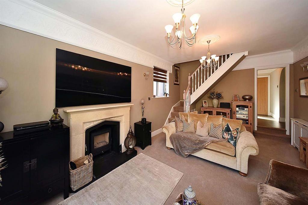 Ivy Lane, Macclesfield 5 bed detached house £895,000