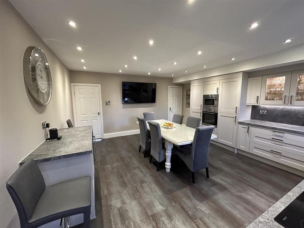 Kitchen diner