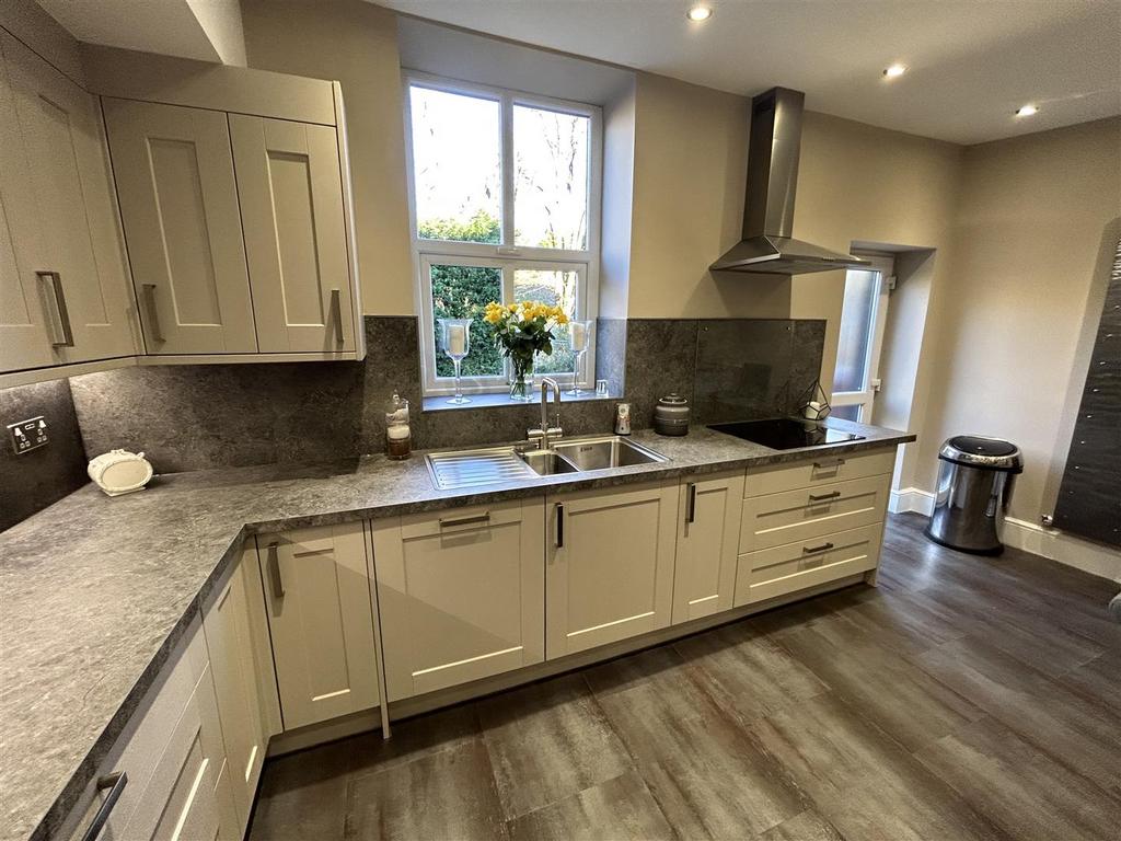 Kitchen diner