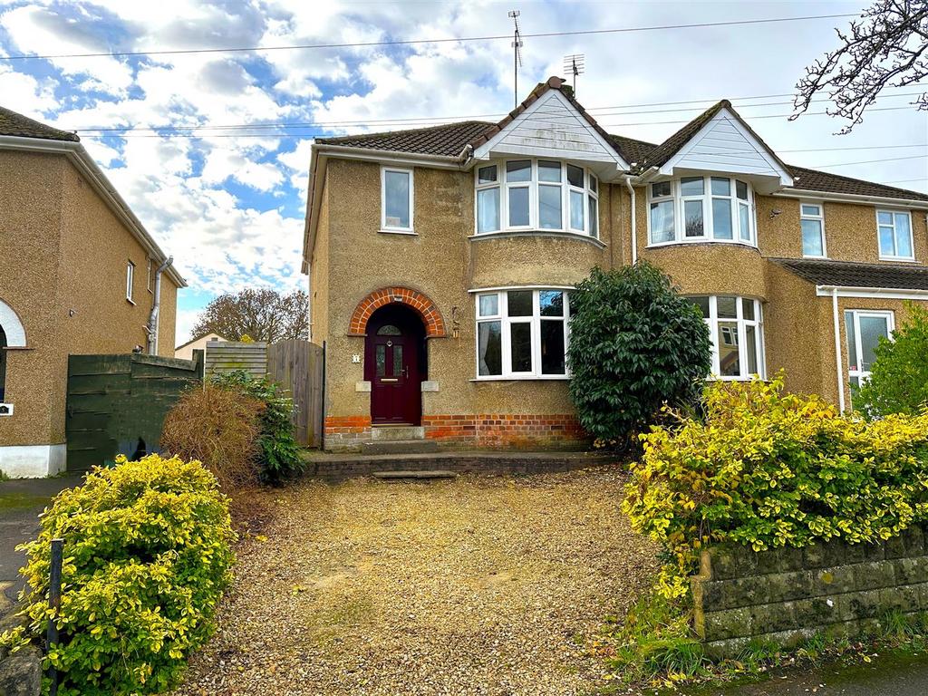 Plantation Road, Chippenham 3 bed semidetached house for sale £345,000