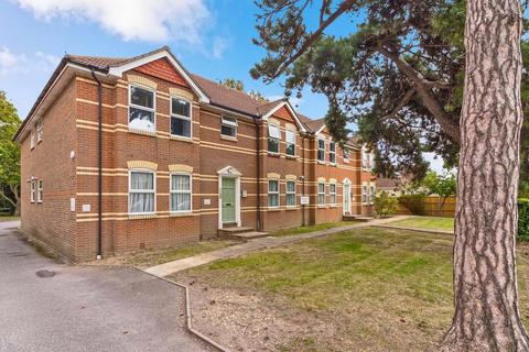 1 bedroom ground floor flat for sale - Woodsdale Court, Dominion Road, Worthing, BN14 8JQ