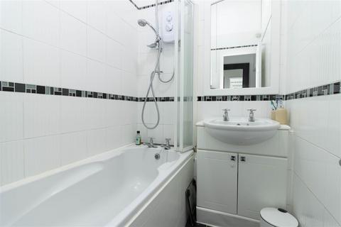 3 Angmering Way, Rustington, Littlehampton, BN16 3RA
