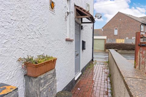 3 Angmering Way, Rustington, Littlehampton, BN16 3RA