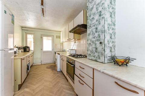 29 Abbeydore Road, Portsmouth, PO6 4AJ