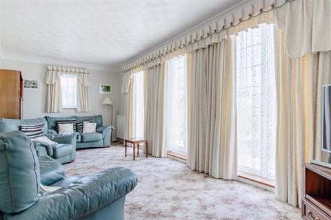 17 Jersey Road, Ferring, Worthing, BN12 5PY