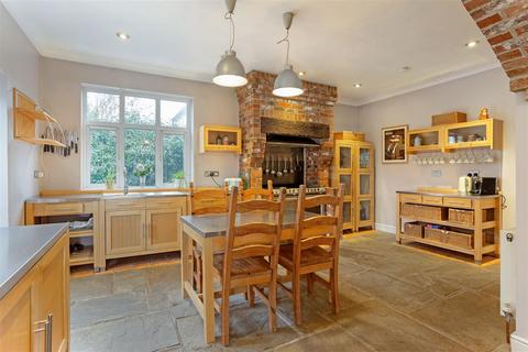 10 Bedhampton Hill, Bedhampton, Havant, PO9 3JW