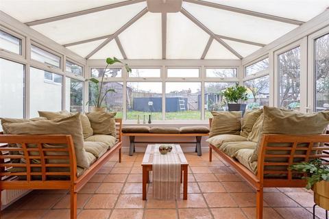 10 Bedhampton Hill, Bedhampton, Havant, PO9 3JW