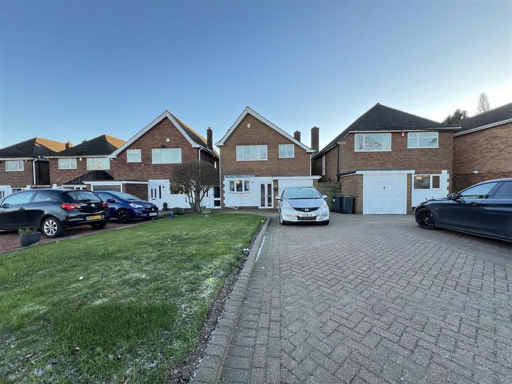 Queslett Road, Great Barr, Birmingham 3 bed detached house for sale £