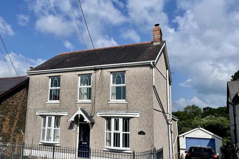 3 bedroom detached house for sale, Thornhill Road, Cwmgwili, Llanelli