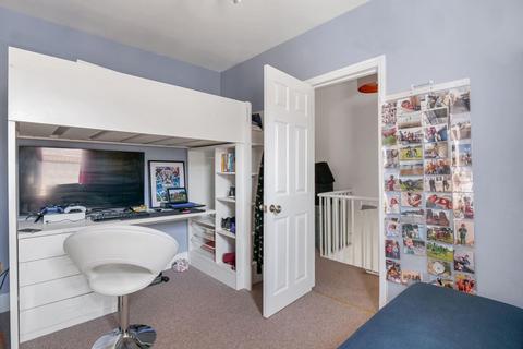 62 Station Road, London, SE20 7BJ
