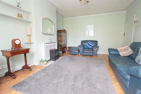 64 Stanley Park Road, Carshalton, SM5 3HW