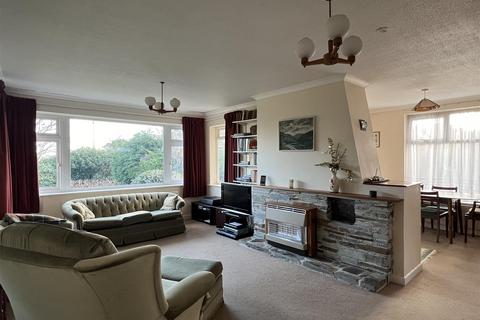 9 Fairway, Carlyon Bay, St Austell, PL25 3QE