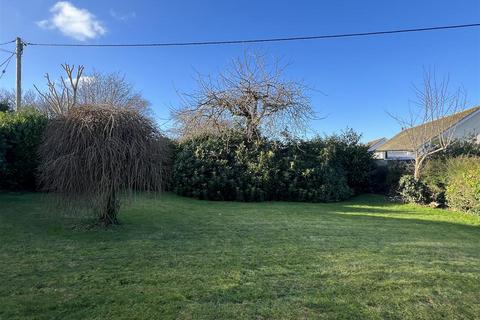 9 Fairway, Carlyon Bay, St Austell, PL25 3QE