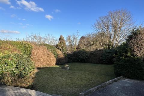 9 Fairway, Carlyon Bay, St Austell, PL25 3QE