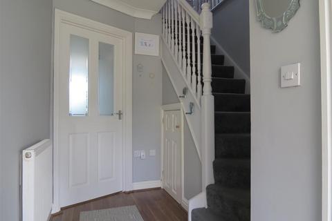 2 Lovering Road, St Austell, PL25 3QH